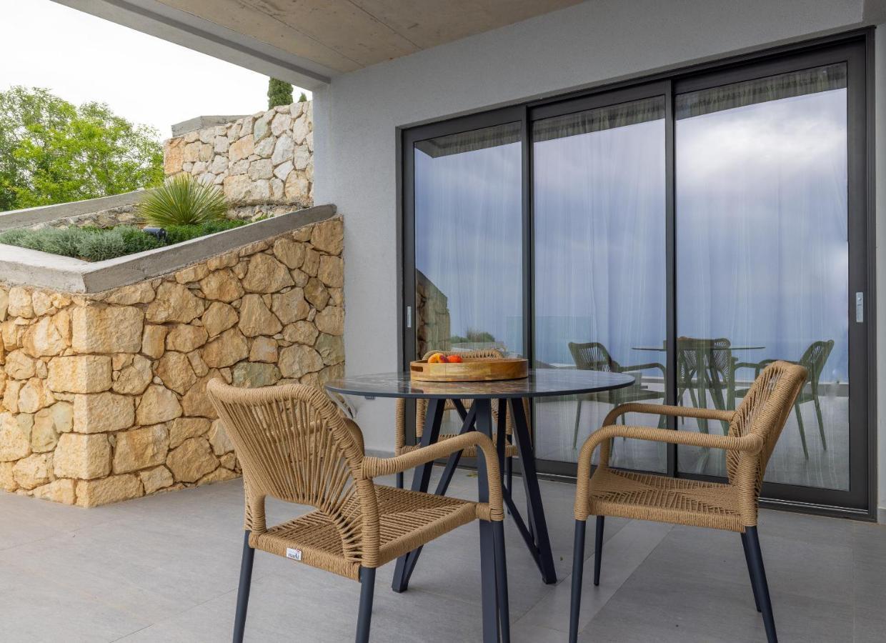 Anadeo Villas & Suites Exanthia Bagian luar foto